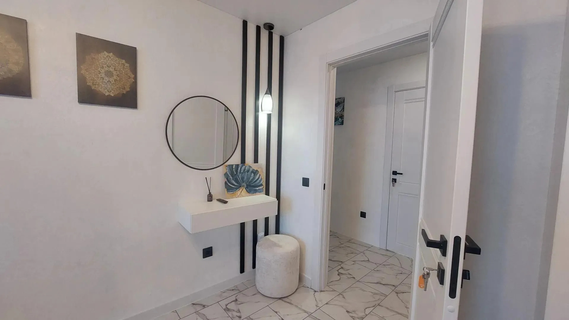 Квартира Трехкомнатная рядом с Кремлем