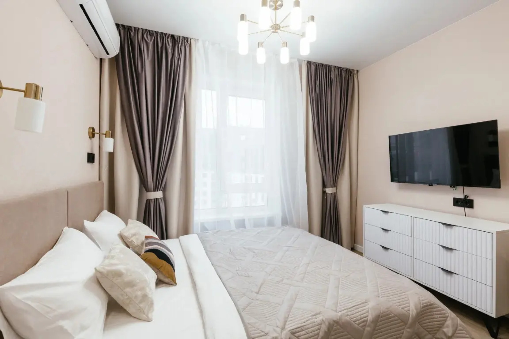 Апартаменты ROOM TOUR в центре Тюмени в ЖК Сердце Сибири 1