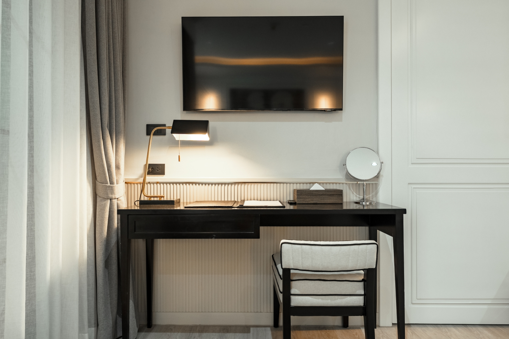 Отель Chateau Du Village Patong