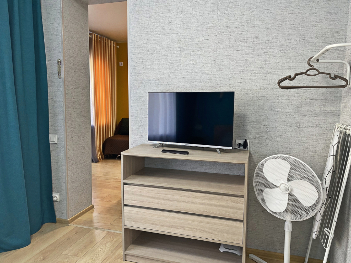 Апартаменты с беседкой и просторной спальней На Сутки