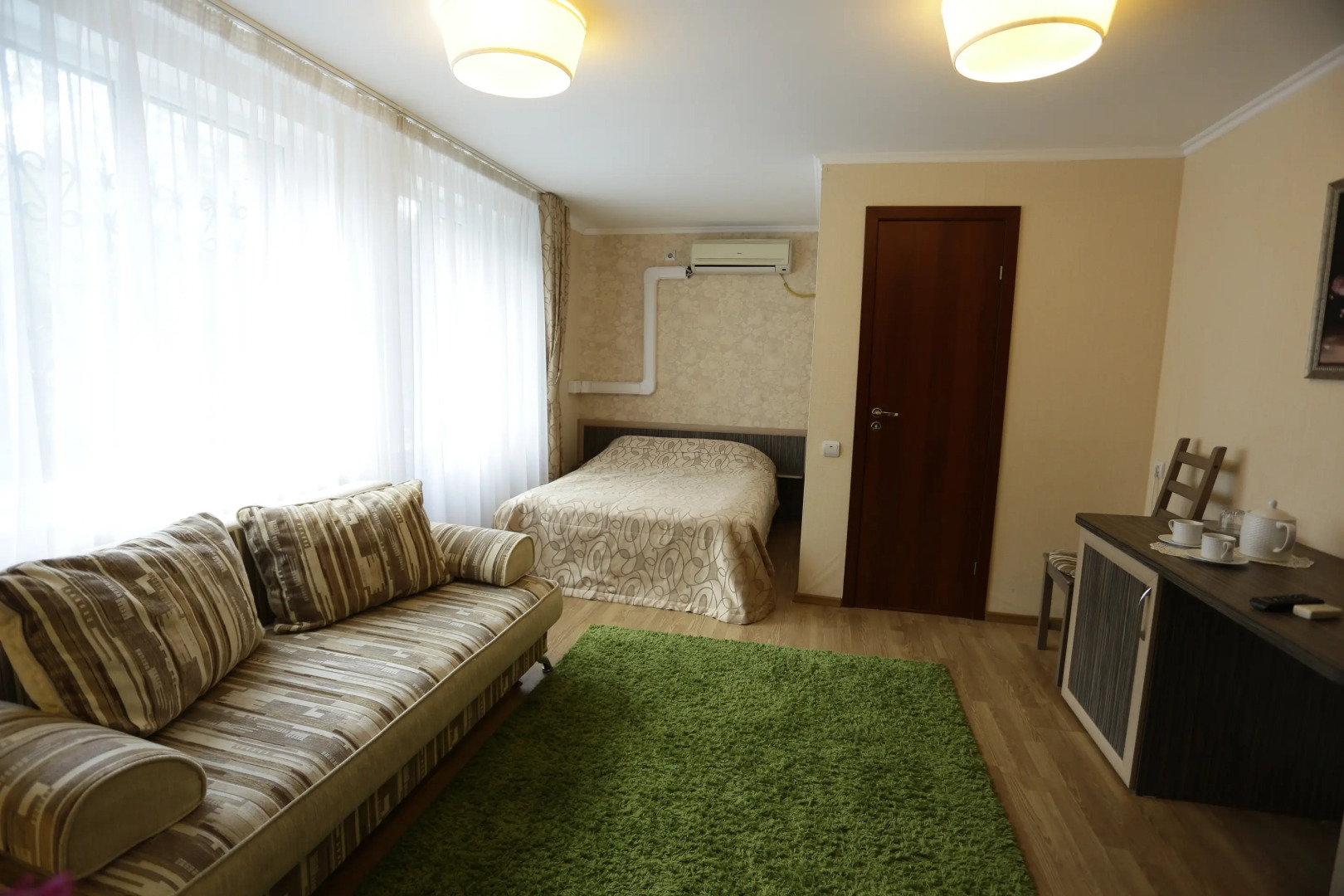 Отель Астра