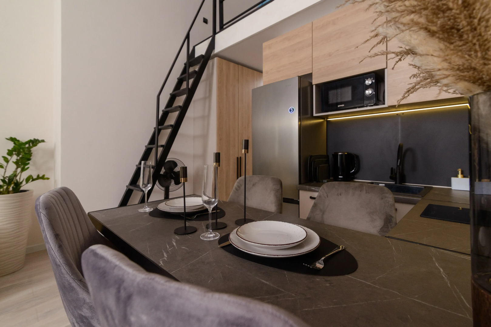 Апартаменты от FolkFort Двухуровневый Комфорт с Полноценным Вторым Этажом