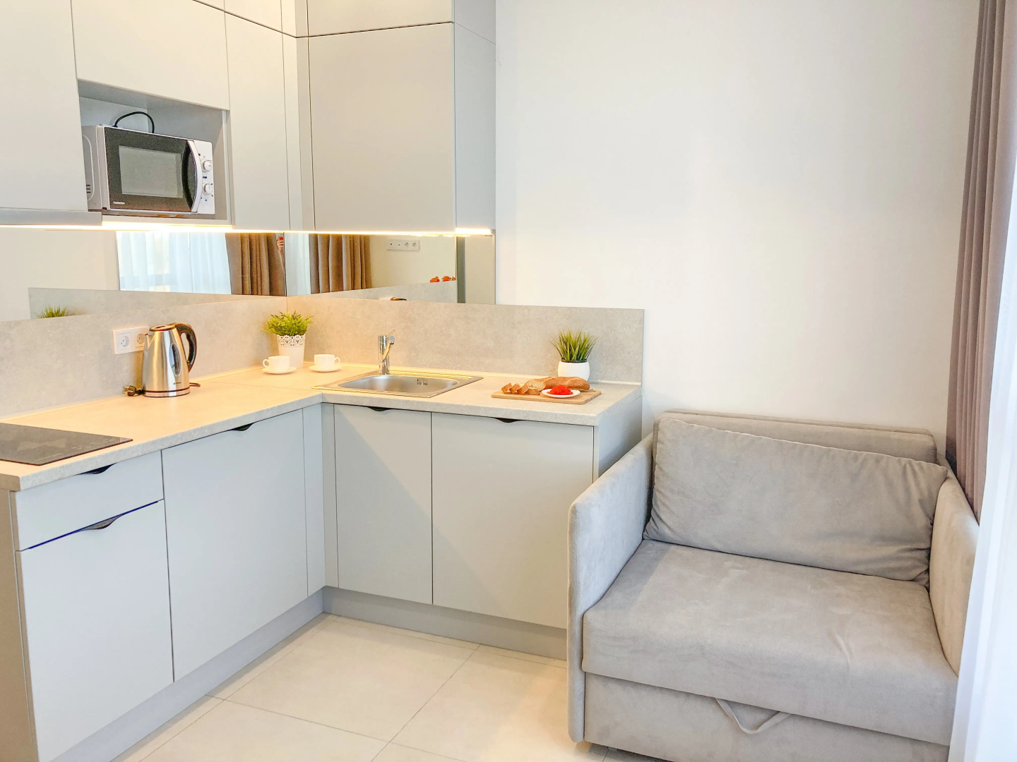 Апартаменты Sun City Apartments 10 с видом на море