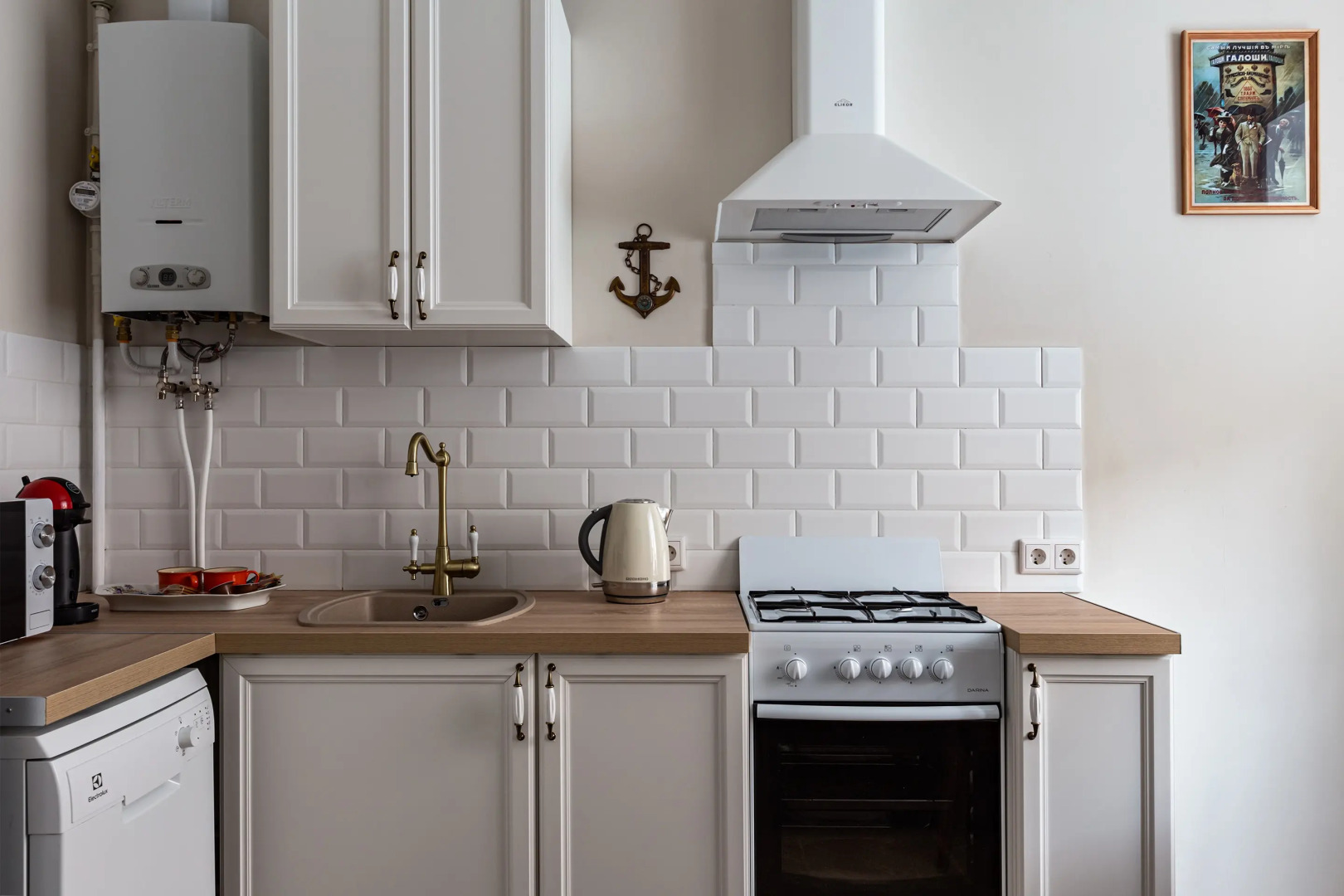 Апартаменты With XIX Century furniture