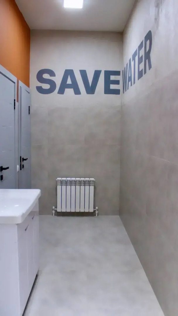 Хостел izzzi hostel Bishkek