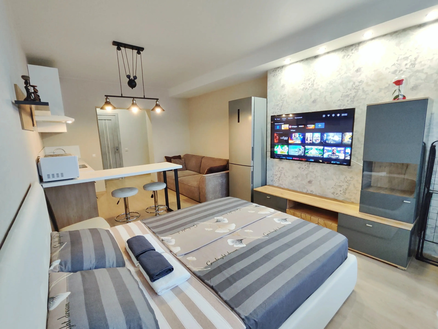 Квартира Просторная студия в центре города