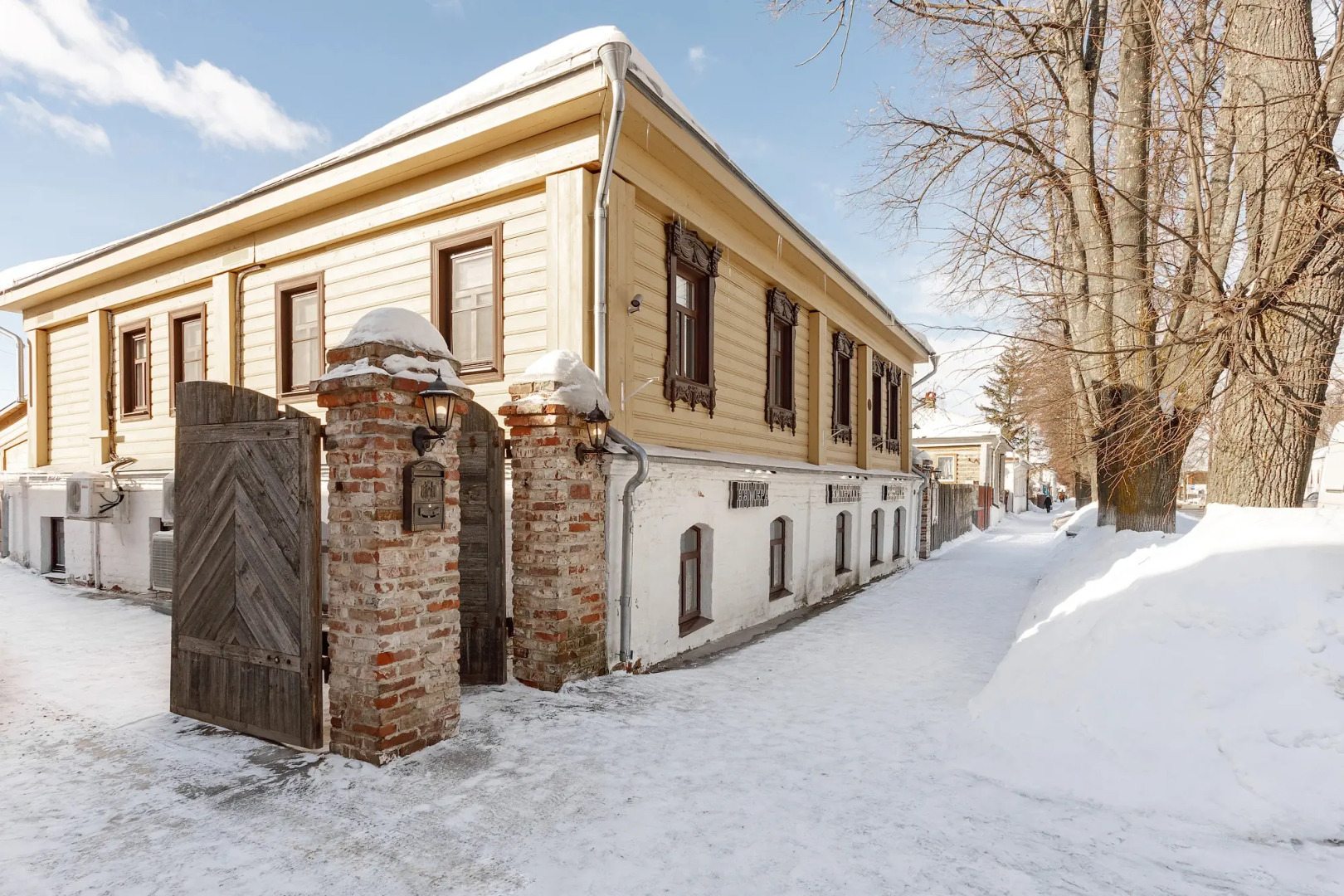 Отель Империал