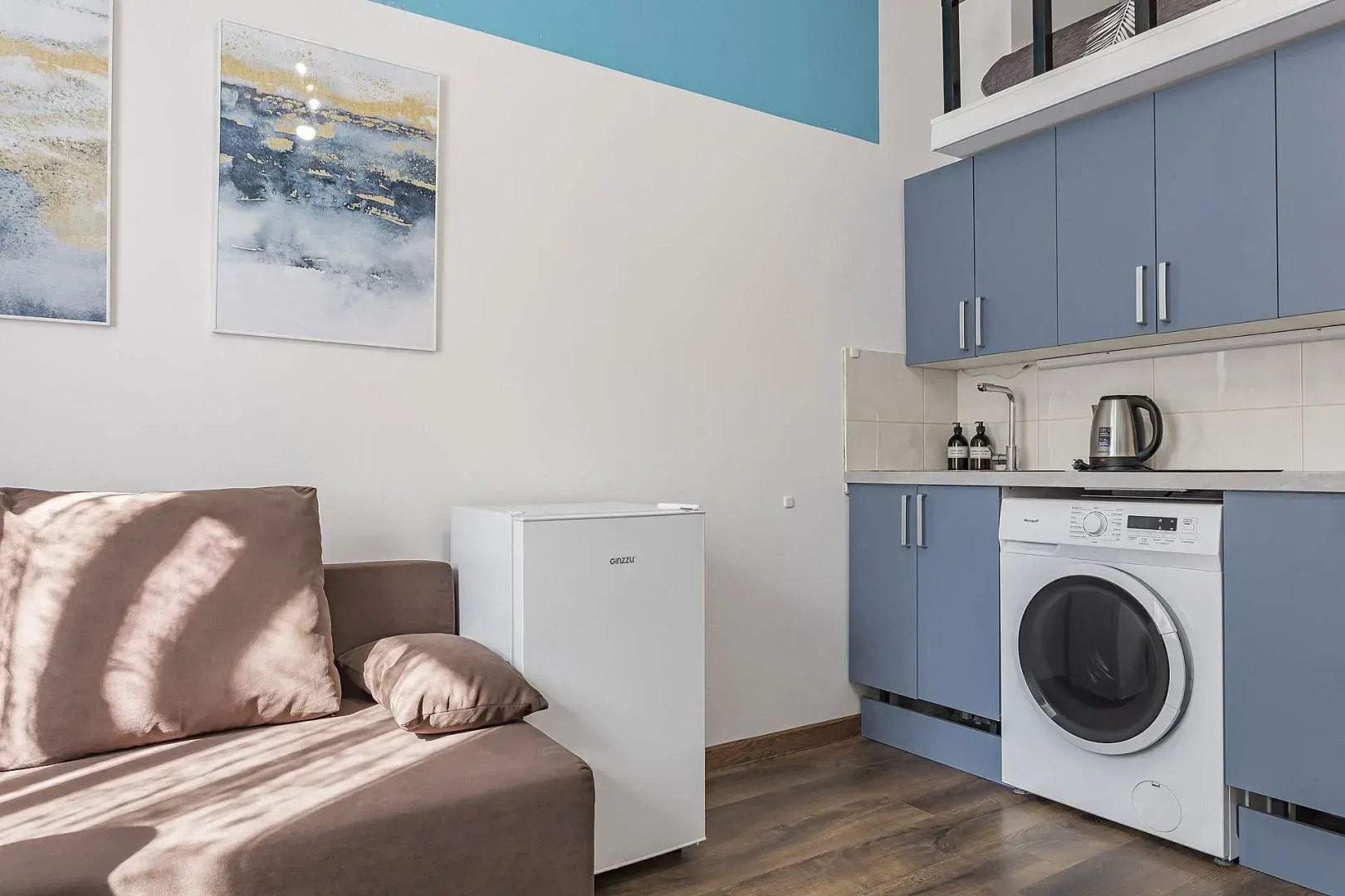 Апартаменты Лофт 4 около ТЦ Этажи