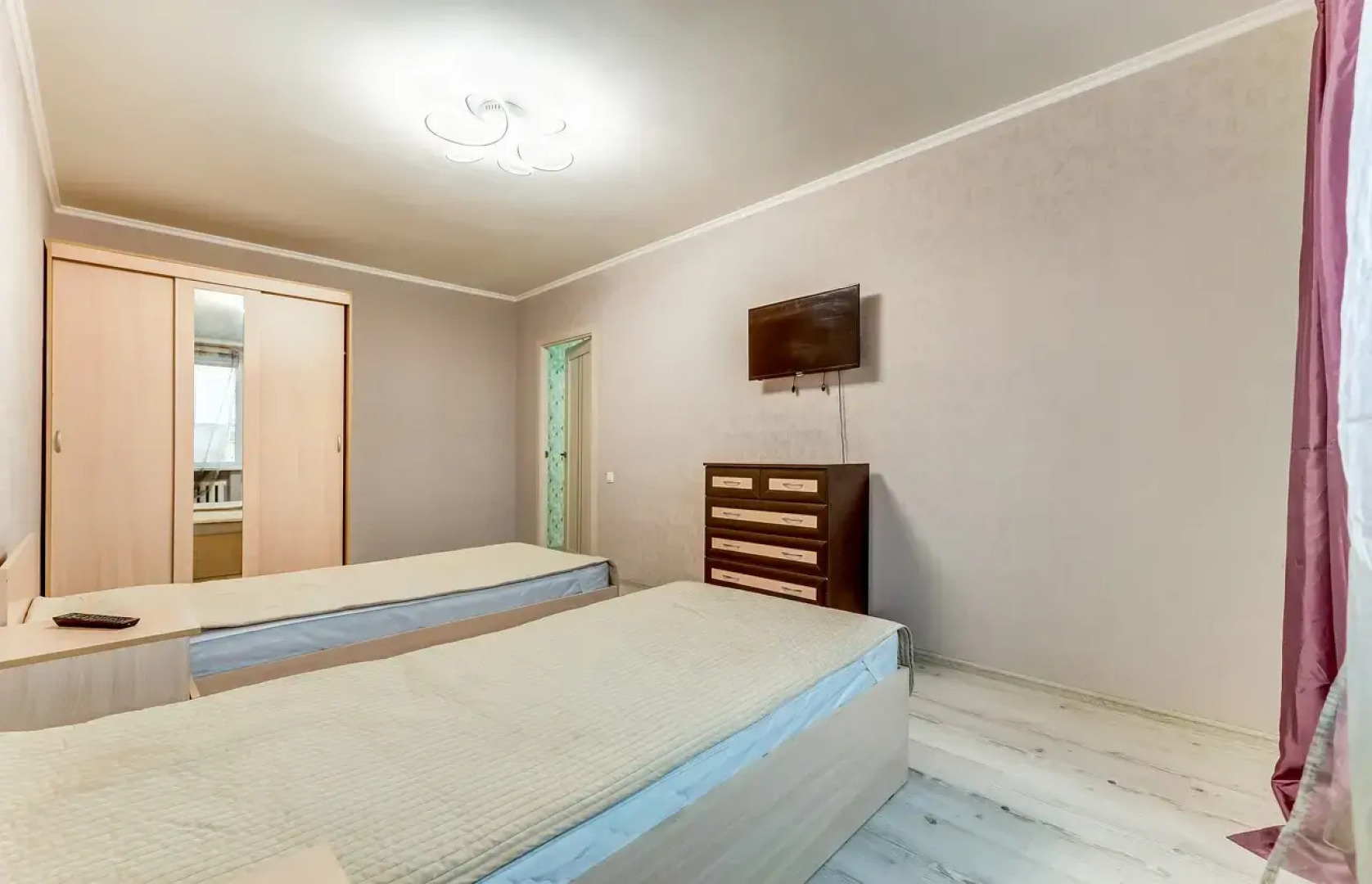 Апартаменты на Кржижановского 7