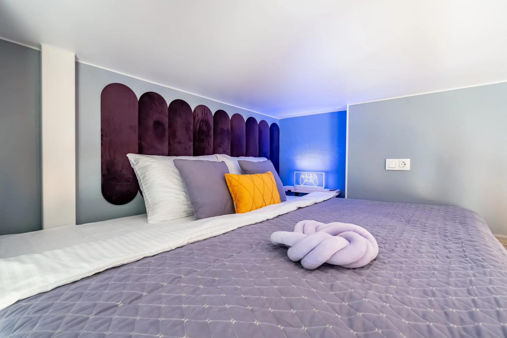 Апартаменты KeysSpb на Невском St4