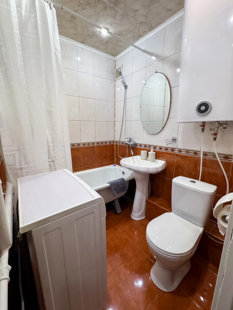 Квартира 2-комнатная на Коминтерна 22