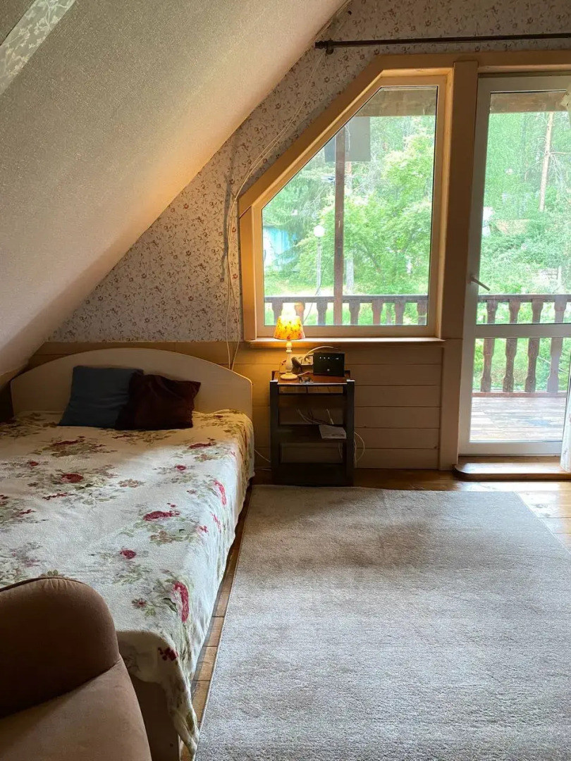 Частный дом Дом у реки в английском стиле