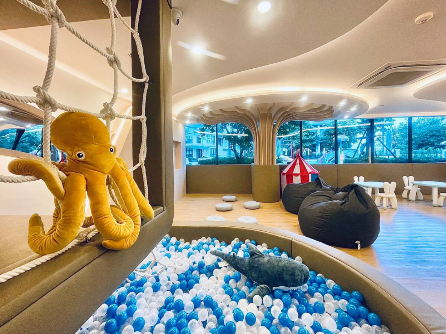 Апартаменты в 5-звездочном отеле c видом на море и аквапарком