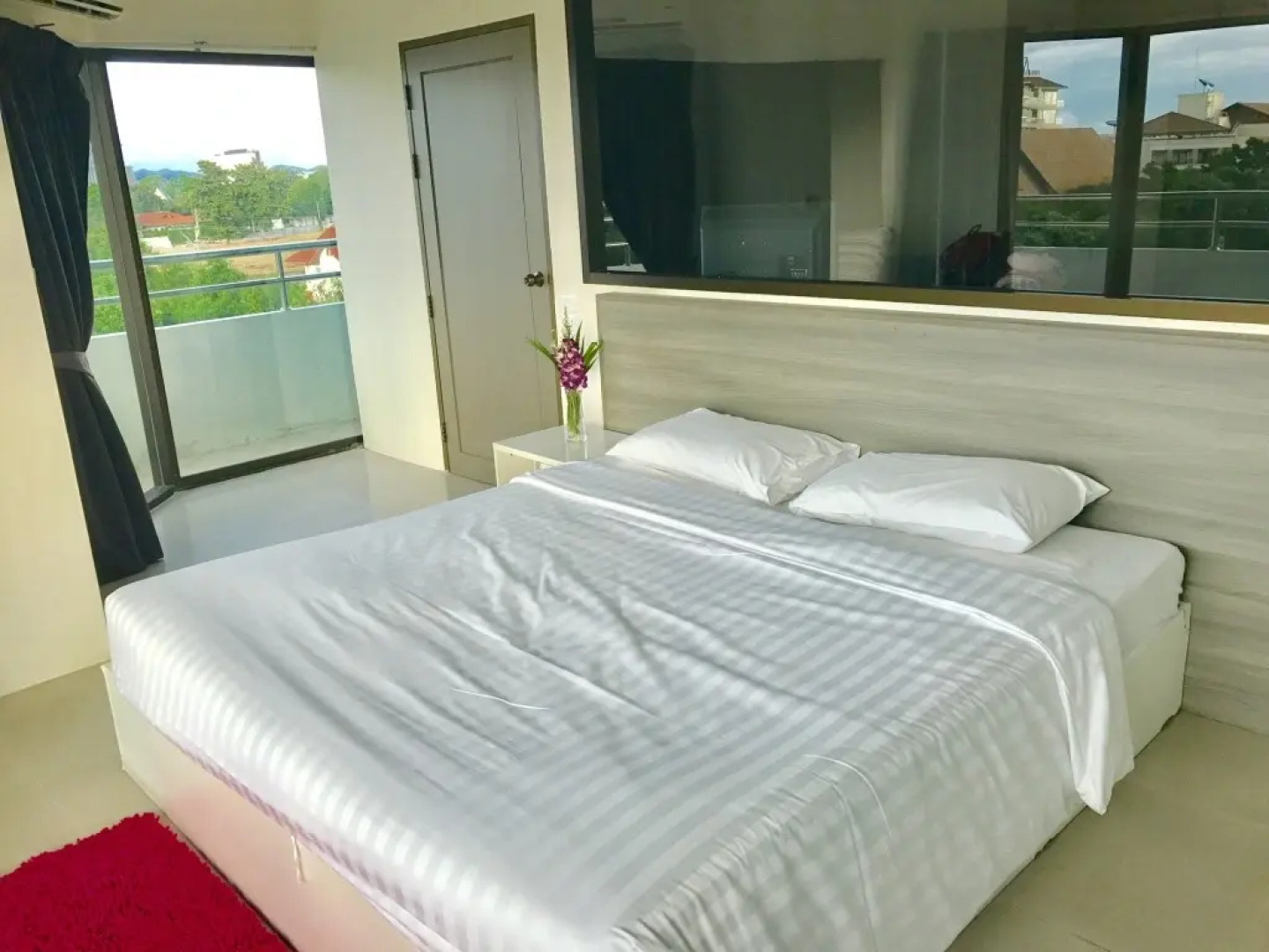 Апартаменты R-Con Wongamat