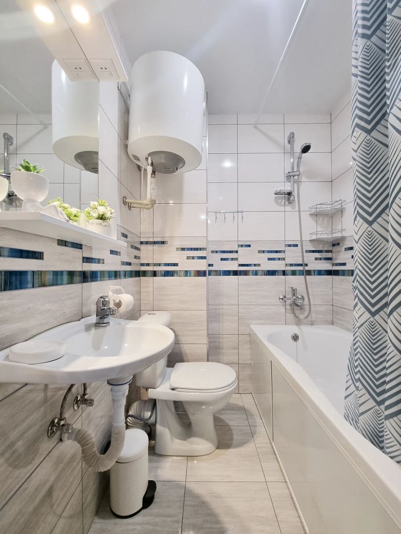 Апартаменты LovelyHome39 у Королевских ворот студия 3