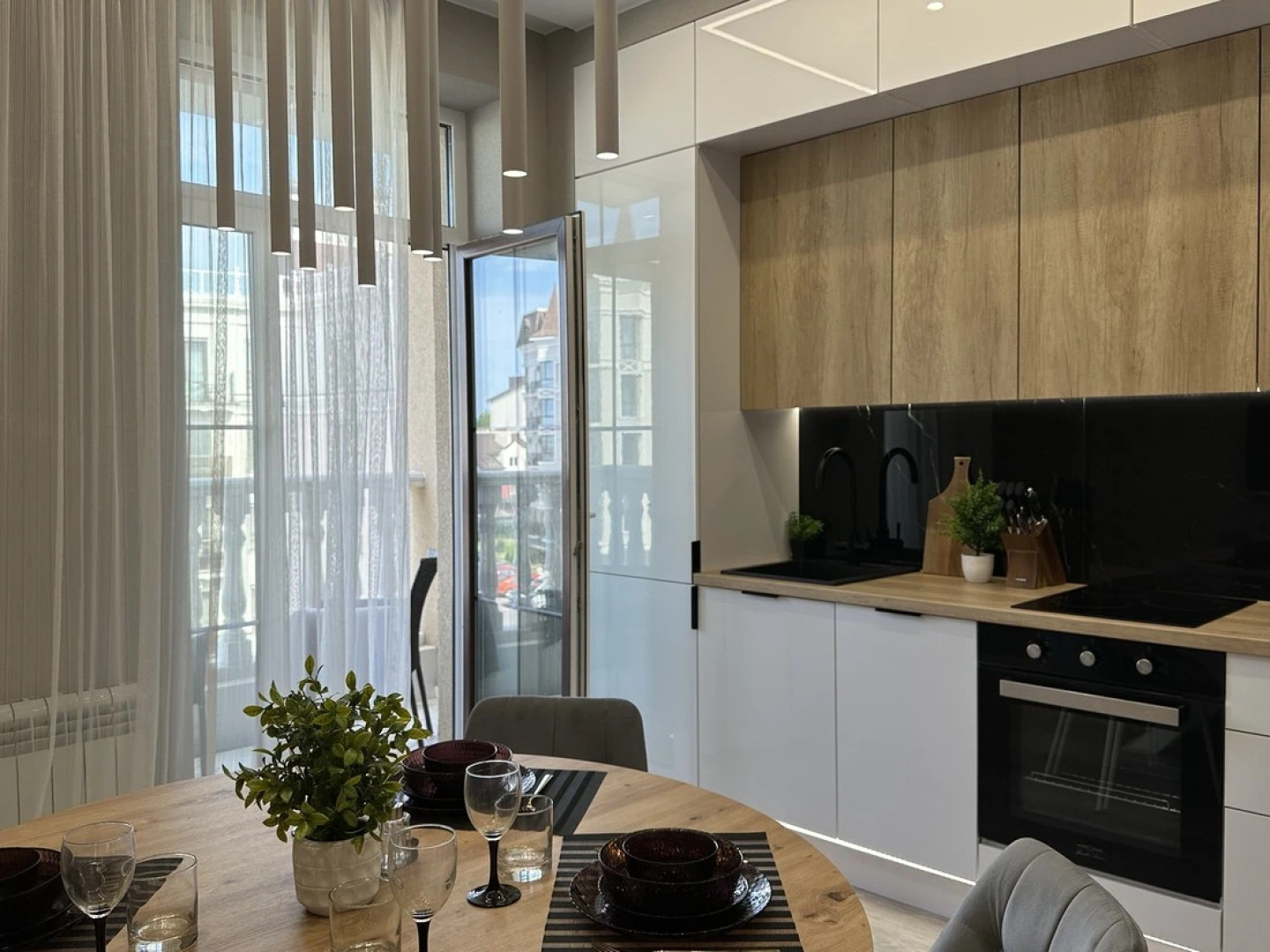 Апартаменты 2-х комнатные KranzDeluxe Резиденция у моря