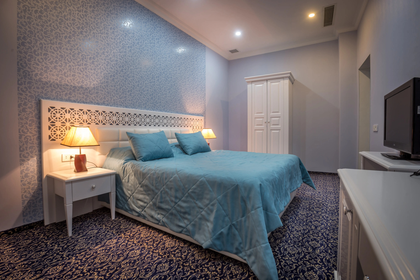 Отель Premier Old Gates