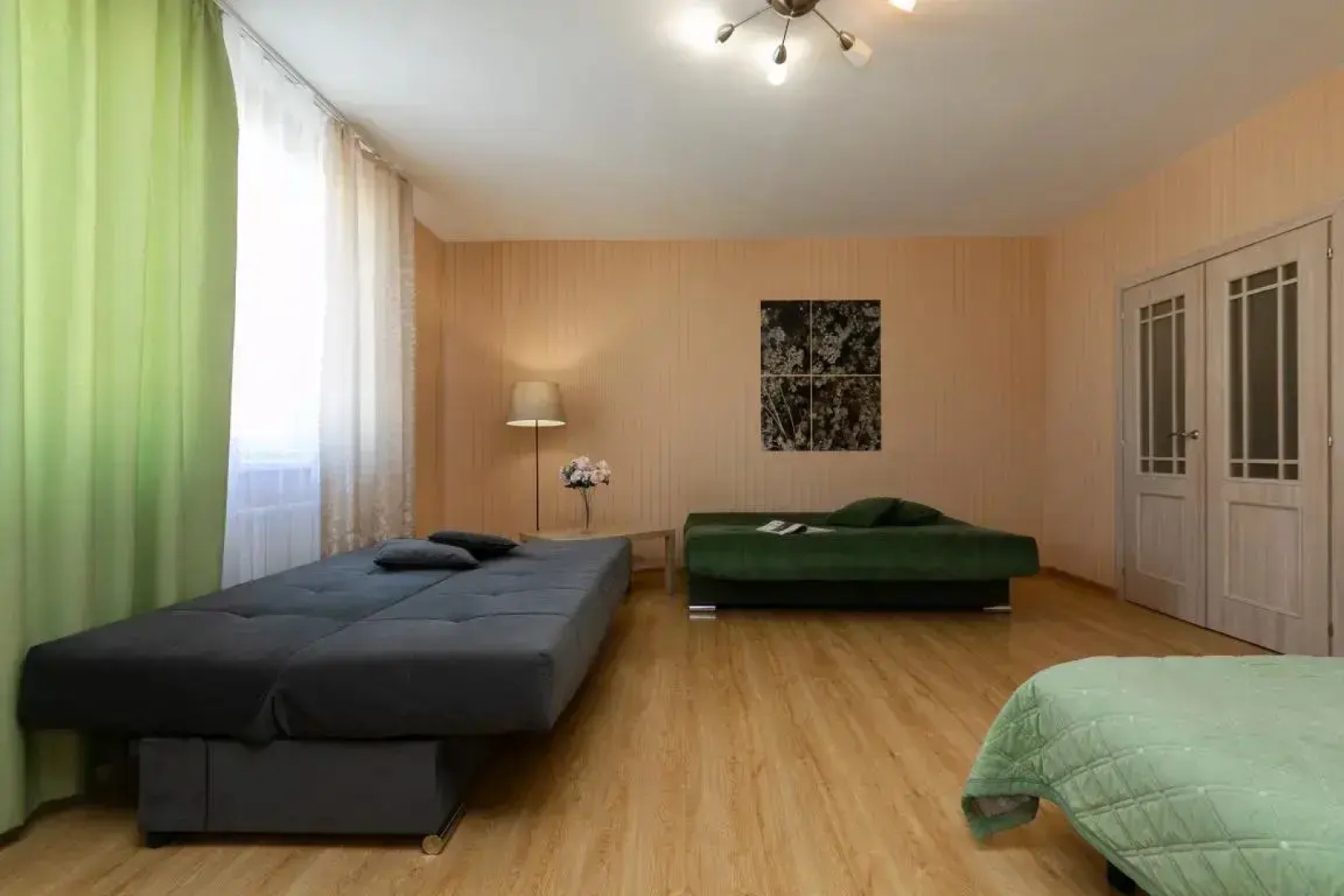 3-к апартаменты Этажидейли на ВИЗе