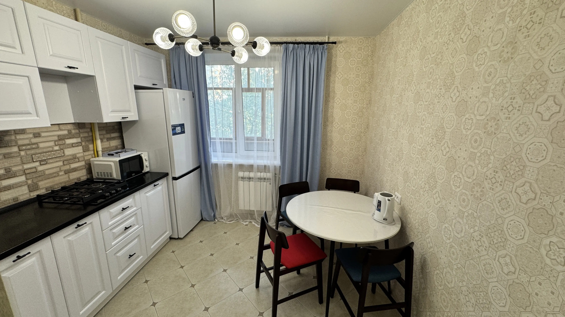 Квартира Двухкомнатная рядом с набережной