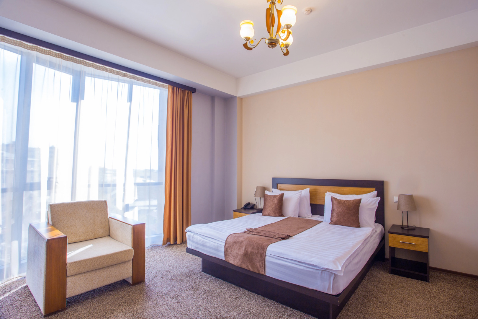 Отель Ani Central Inn