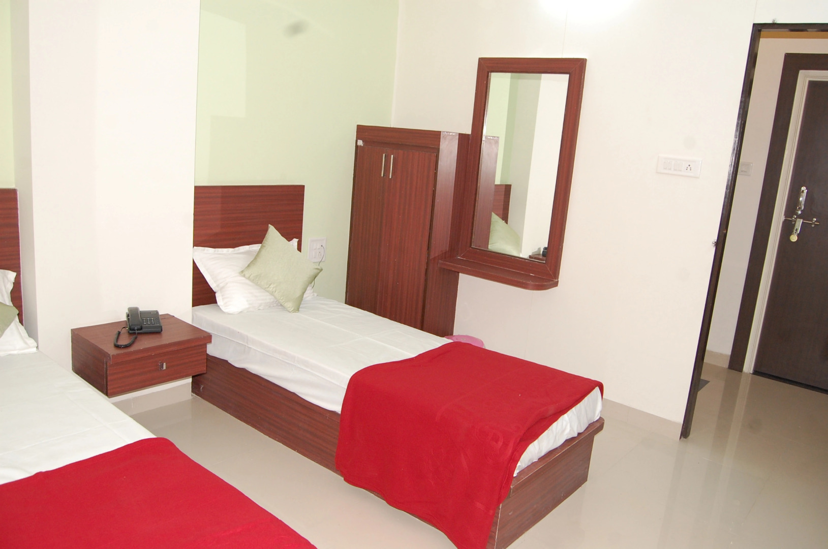 Отель Parth Executive