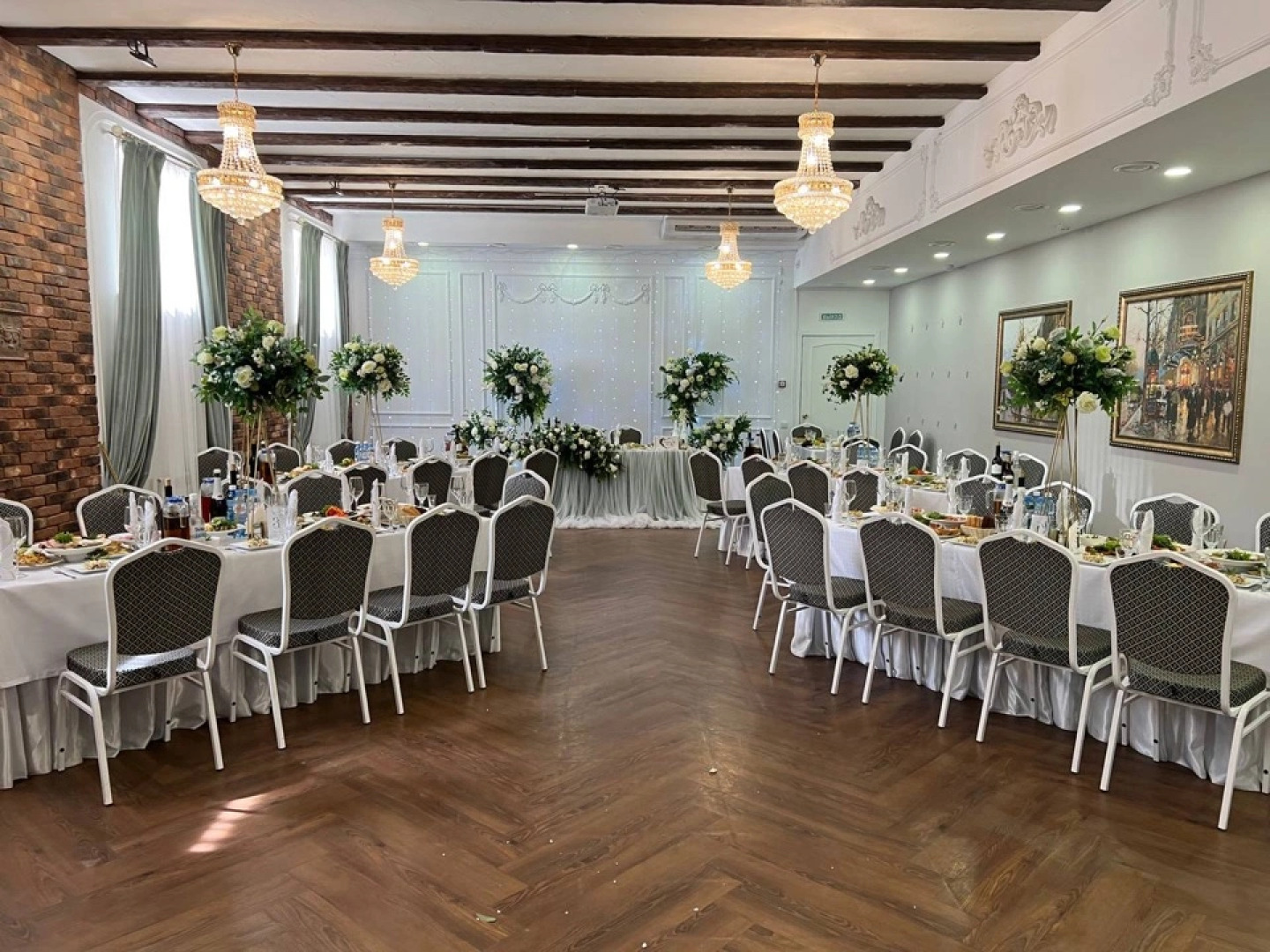 Отель Гостиничный комплекс Аквилон