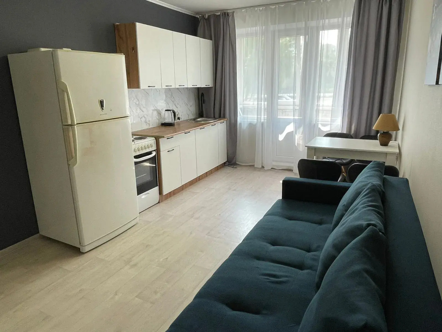 Квартира Отличный день 2 комн. у Алмаза