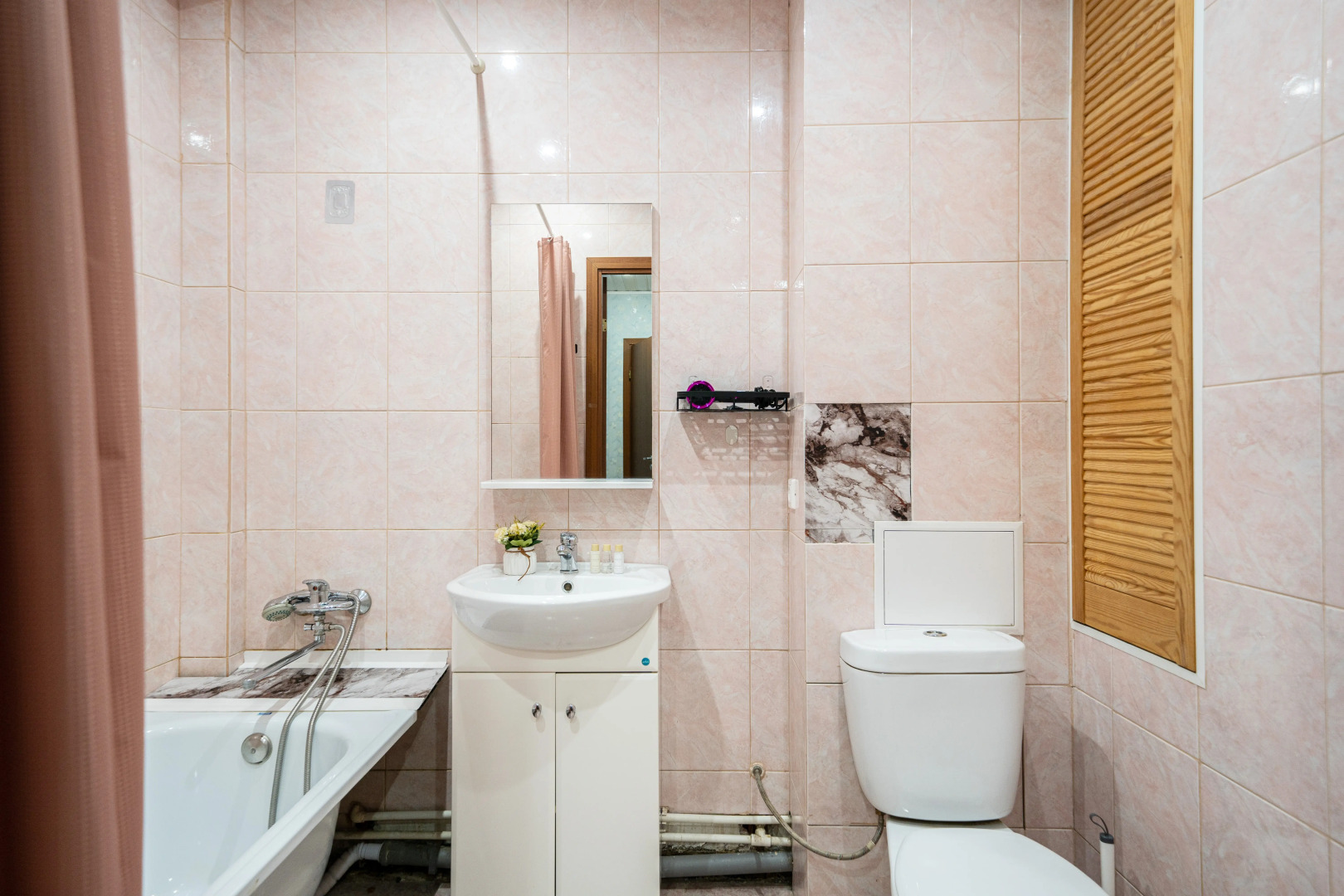 Апартаменты Уютные апартаменты у метро Приморская