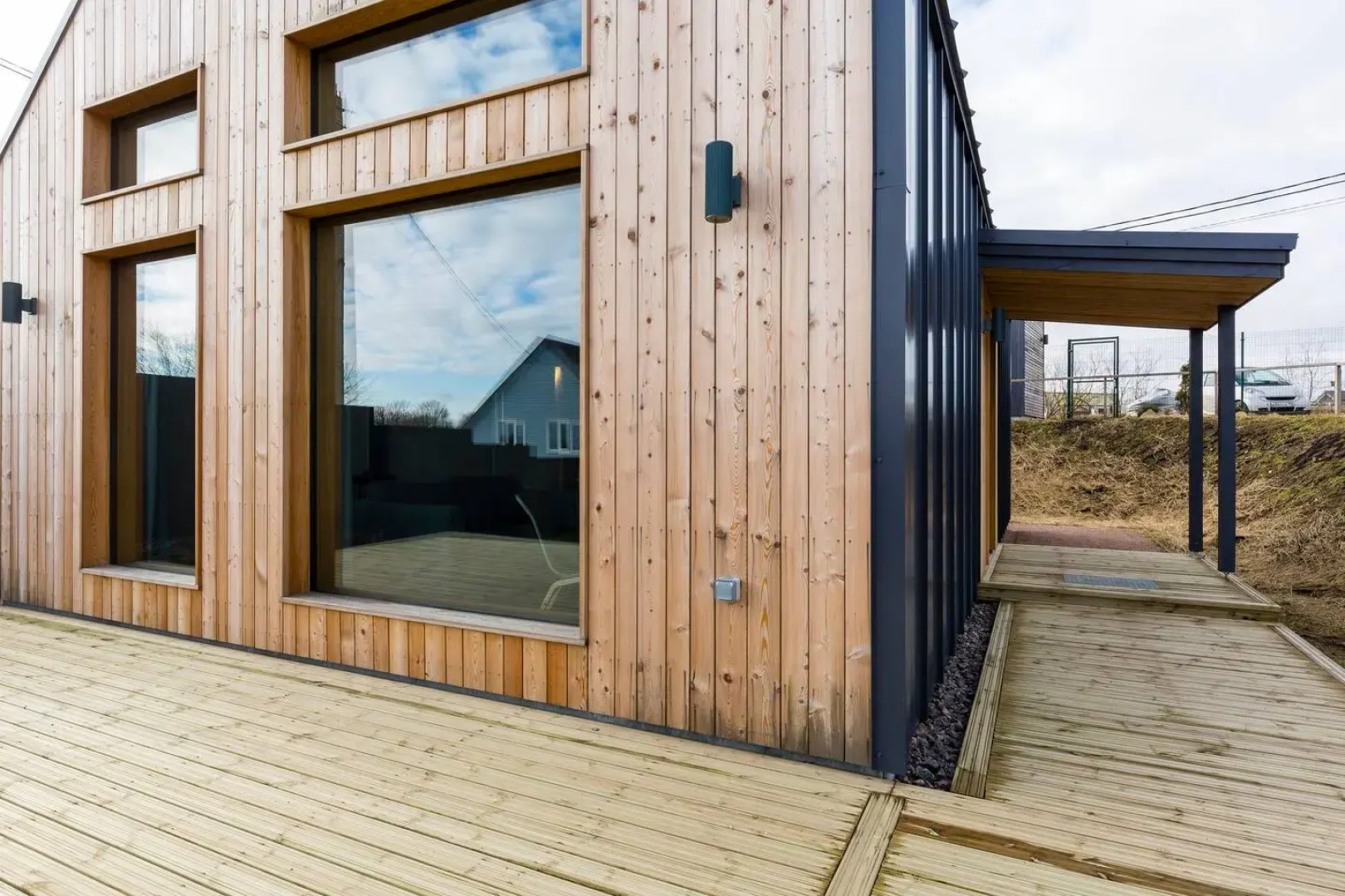 Gostevoy Dom Family Barn Karvala