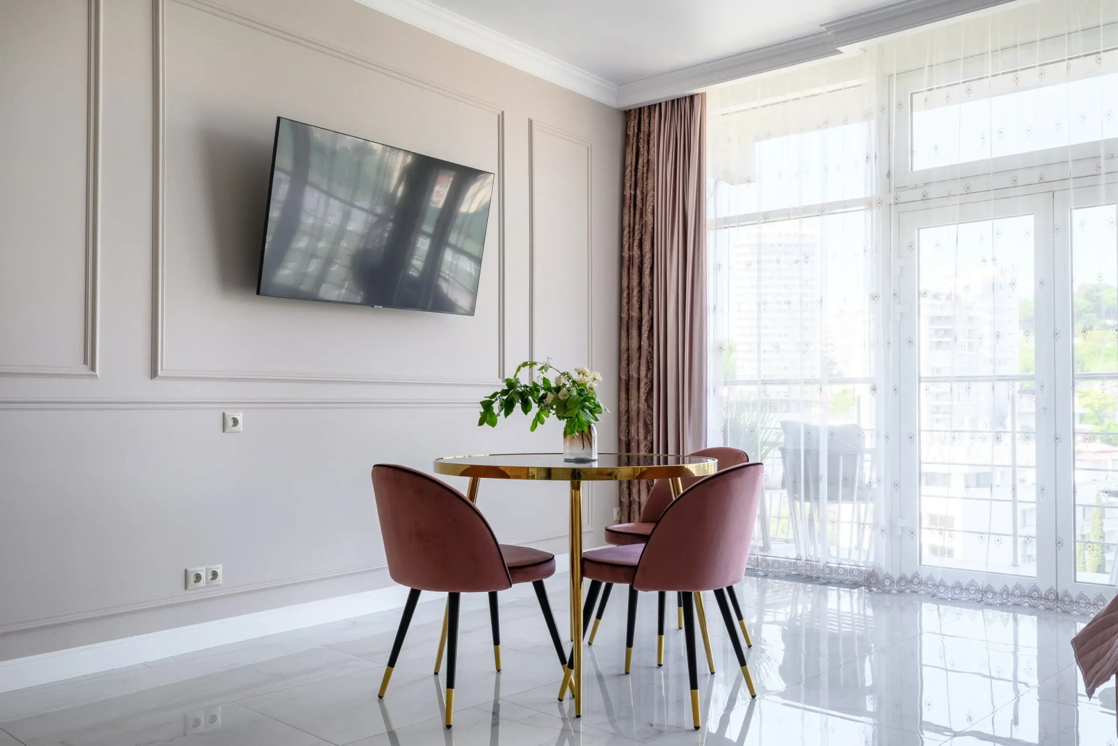 Апартамент Люкс Красивейший в ЖК «Барселона парк» с большим балконом и видом на море