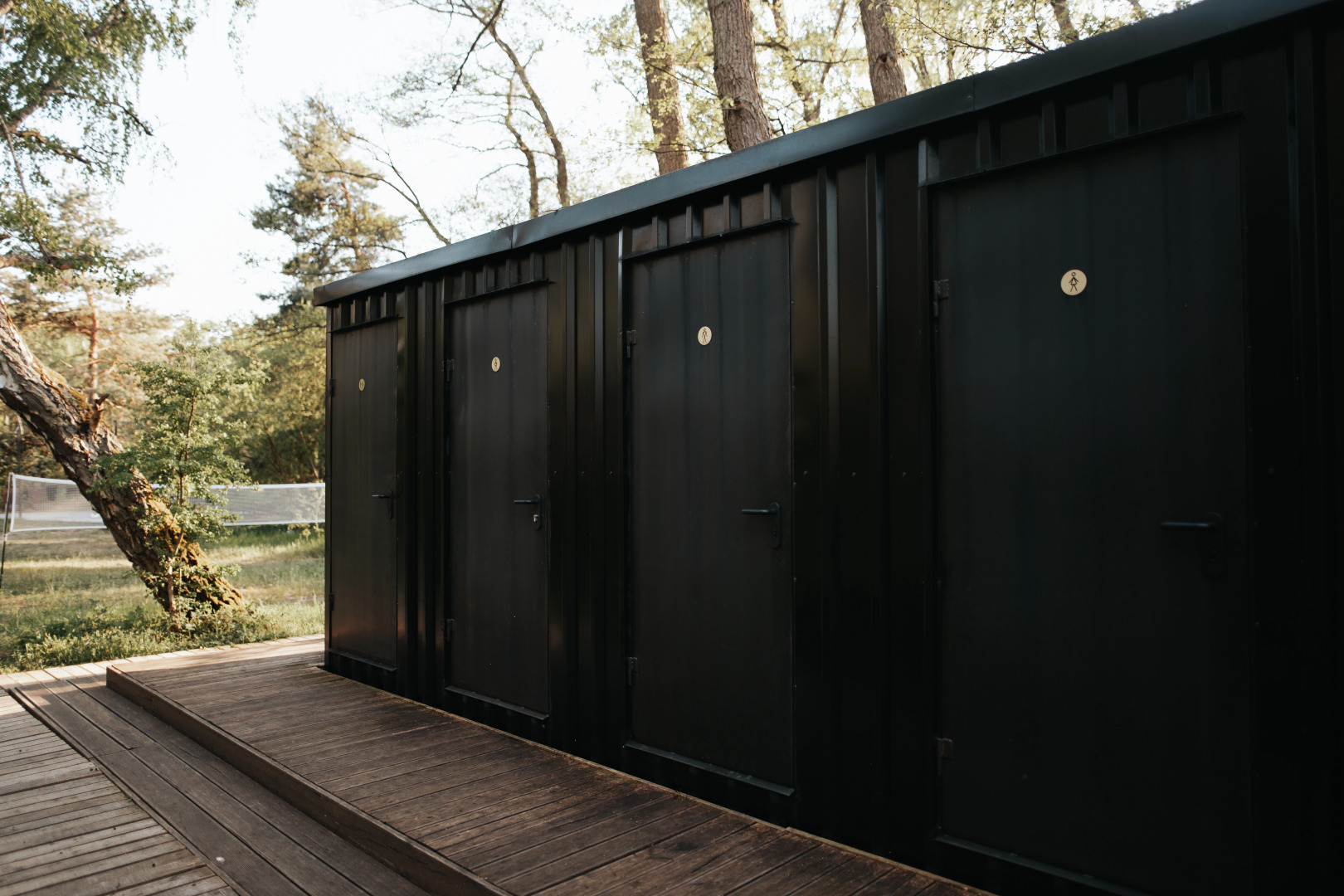 Поляна Глэмпинг, 1-я линия моря (12+)