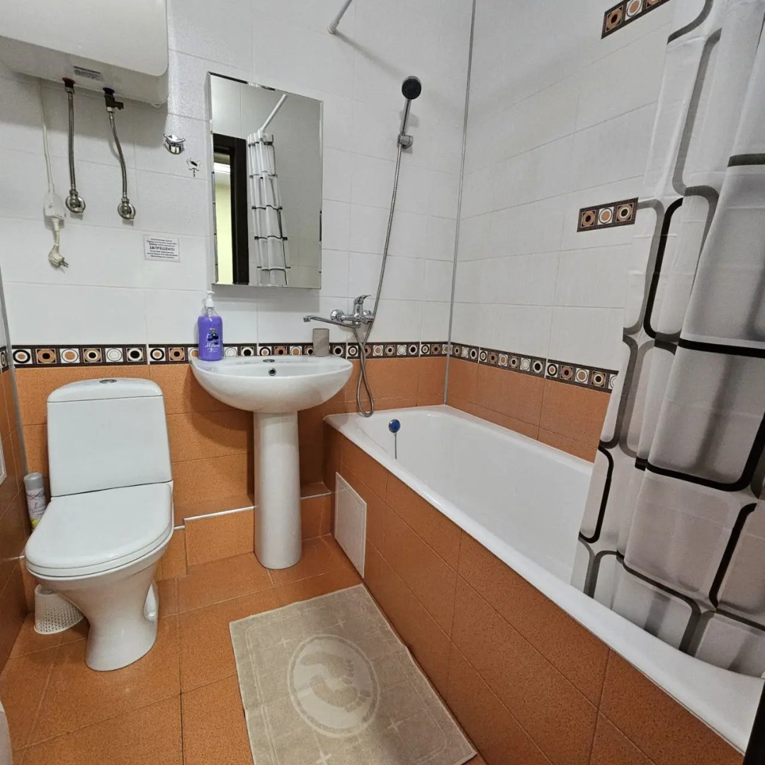 Квартира на Савиных 4А возле НИИ Онкологии