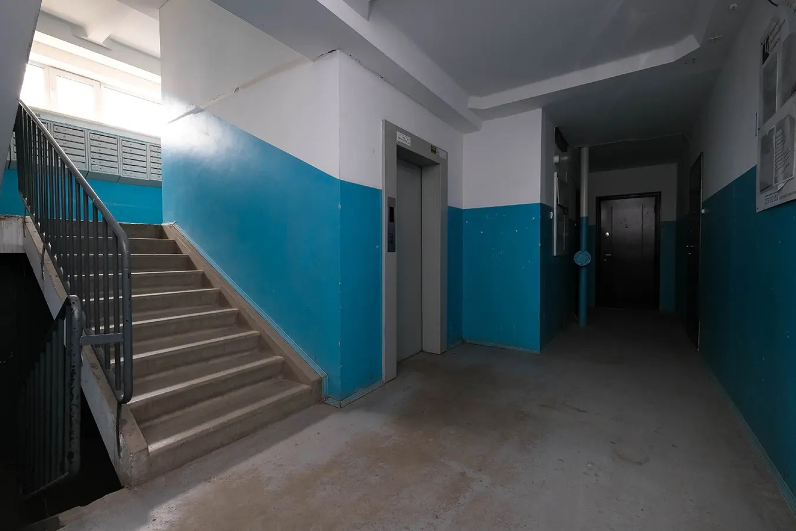 Квартира рядом с Мнтк им. Федорова и Ск Заря