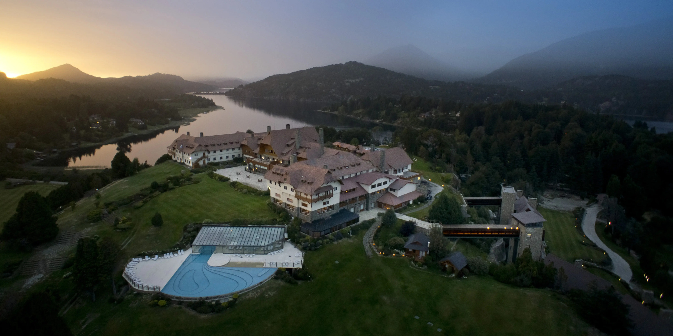 Отель Llao Llao Hotel & Resort Golf-Spa