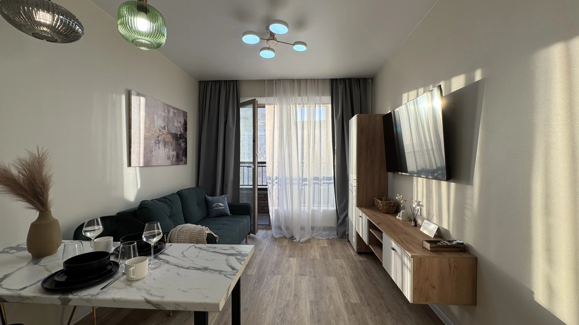 Апартаменты Yousinn Железнодорожная 18