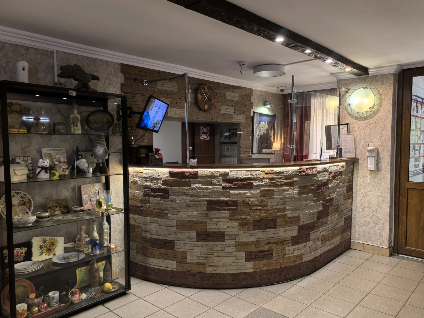 Гостиница Рослеспром