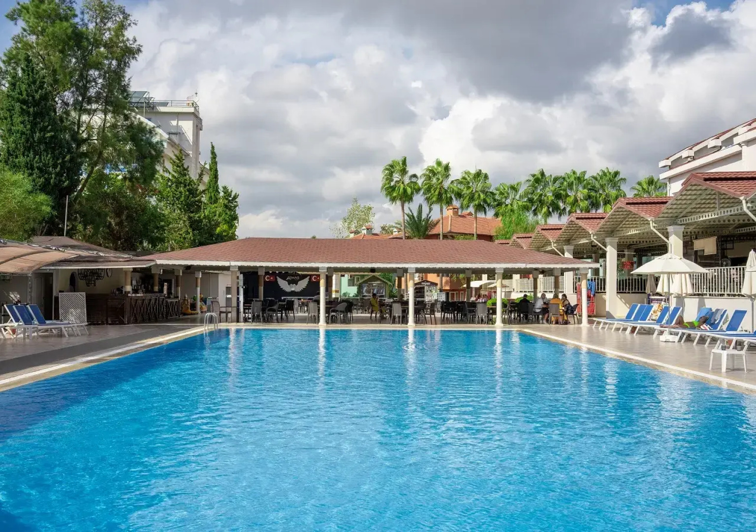 Armas Green Fugla Beach