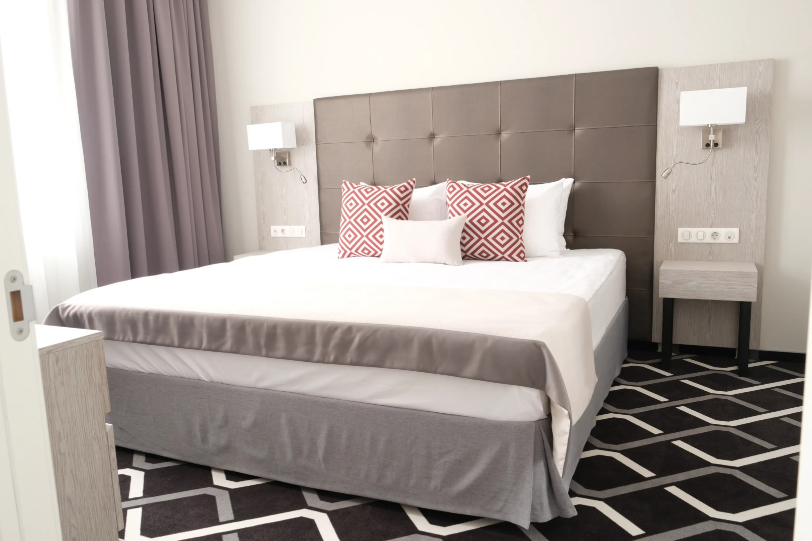 Отель Островский