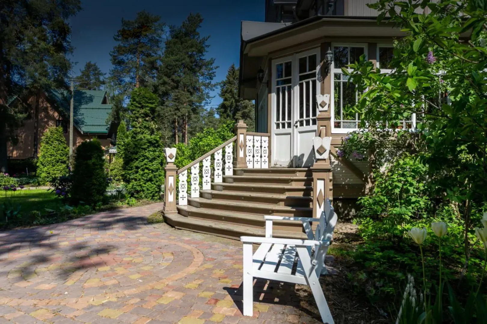 Частный дом 8-к 250 м²