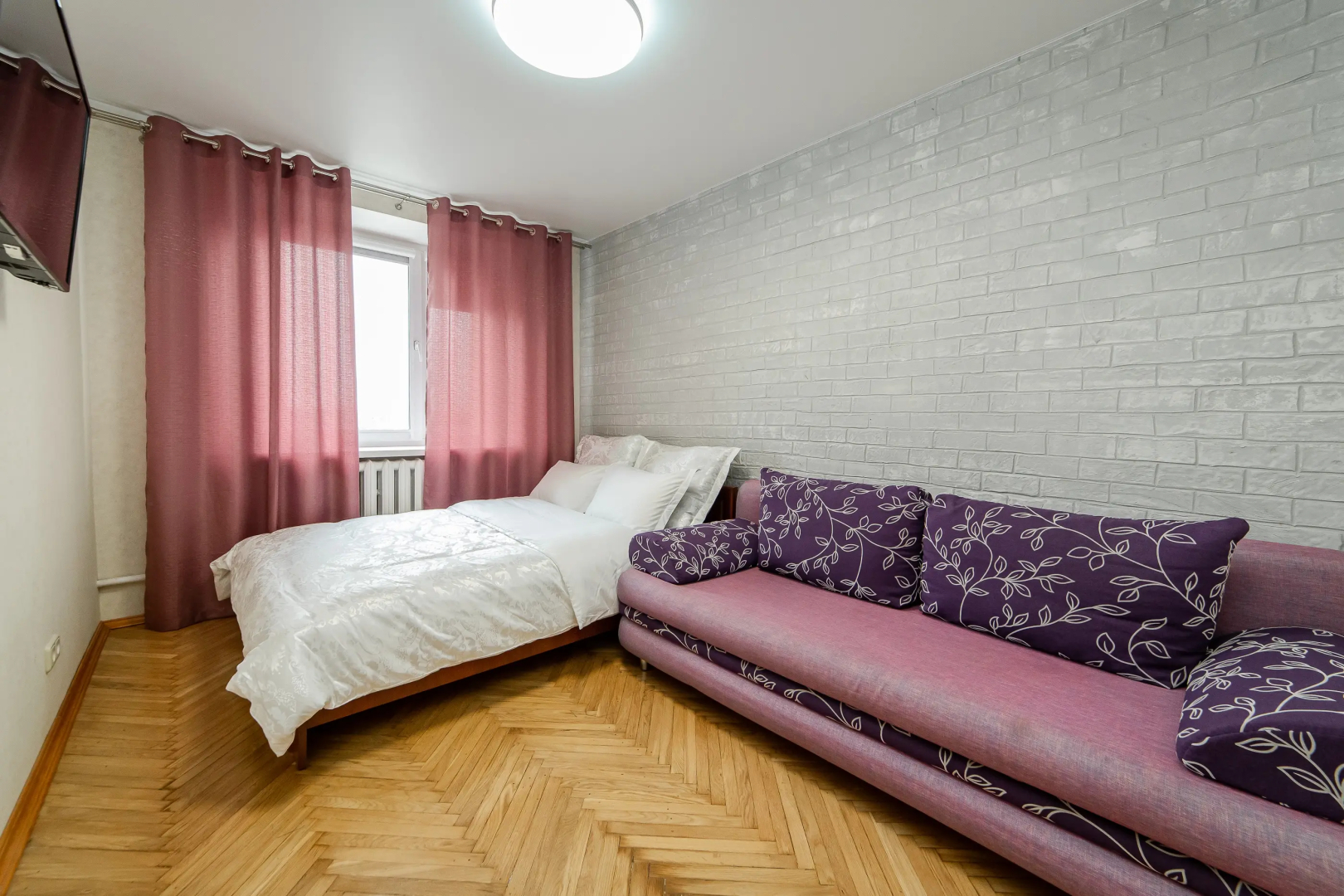 Апартаменты у Станции Метро Немига