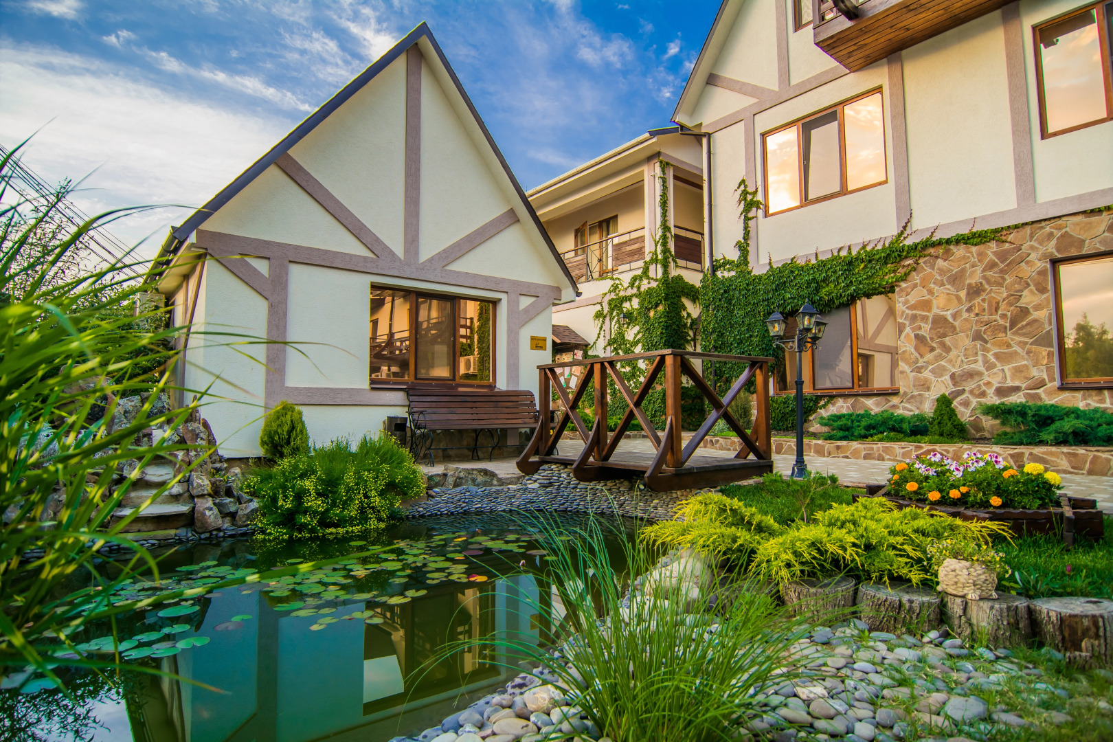 Отель Эко поселок Альпийская Долина