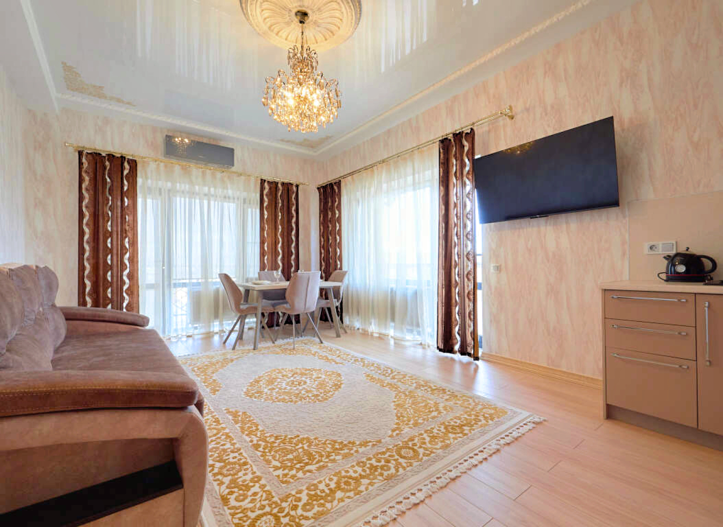 Апартаменты Green Park 91 с террасой