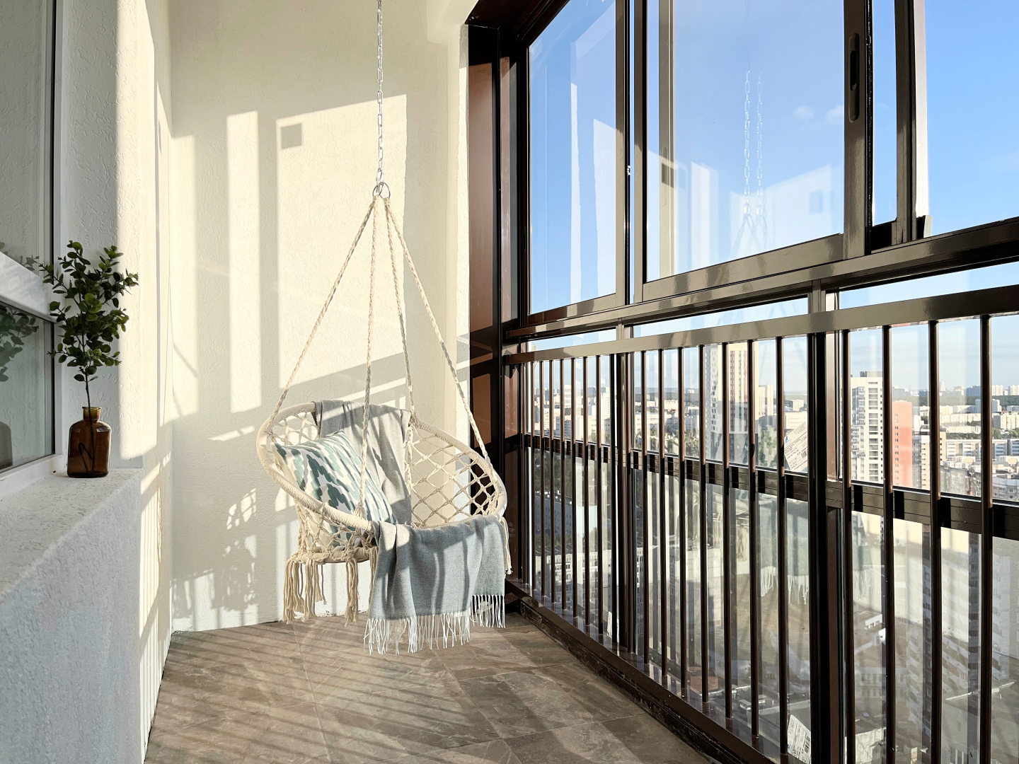 Апартаменты с прекрасным видом у ТРЦ Радуга парк