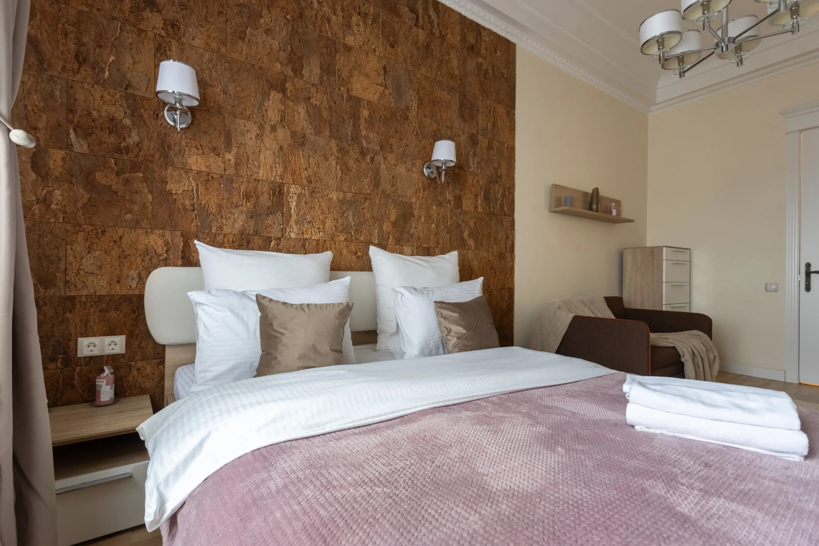 Апартаменты Улучшенные апартаменты с видом на город