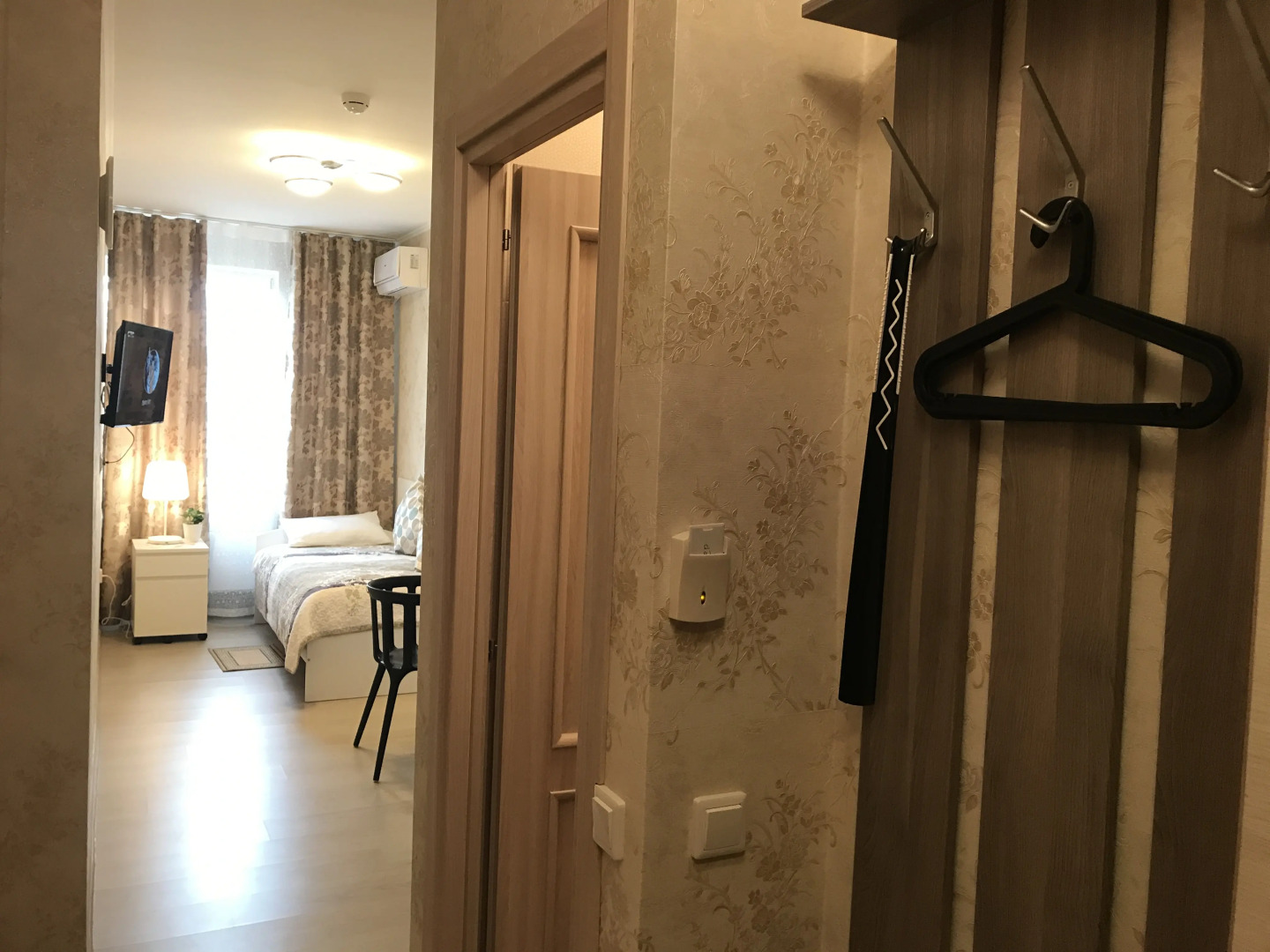 Отель Crocus Star