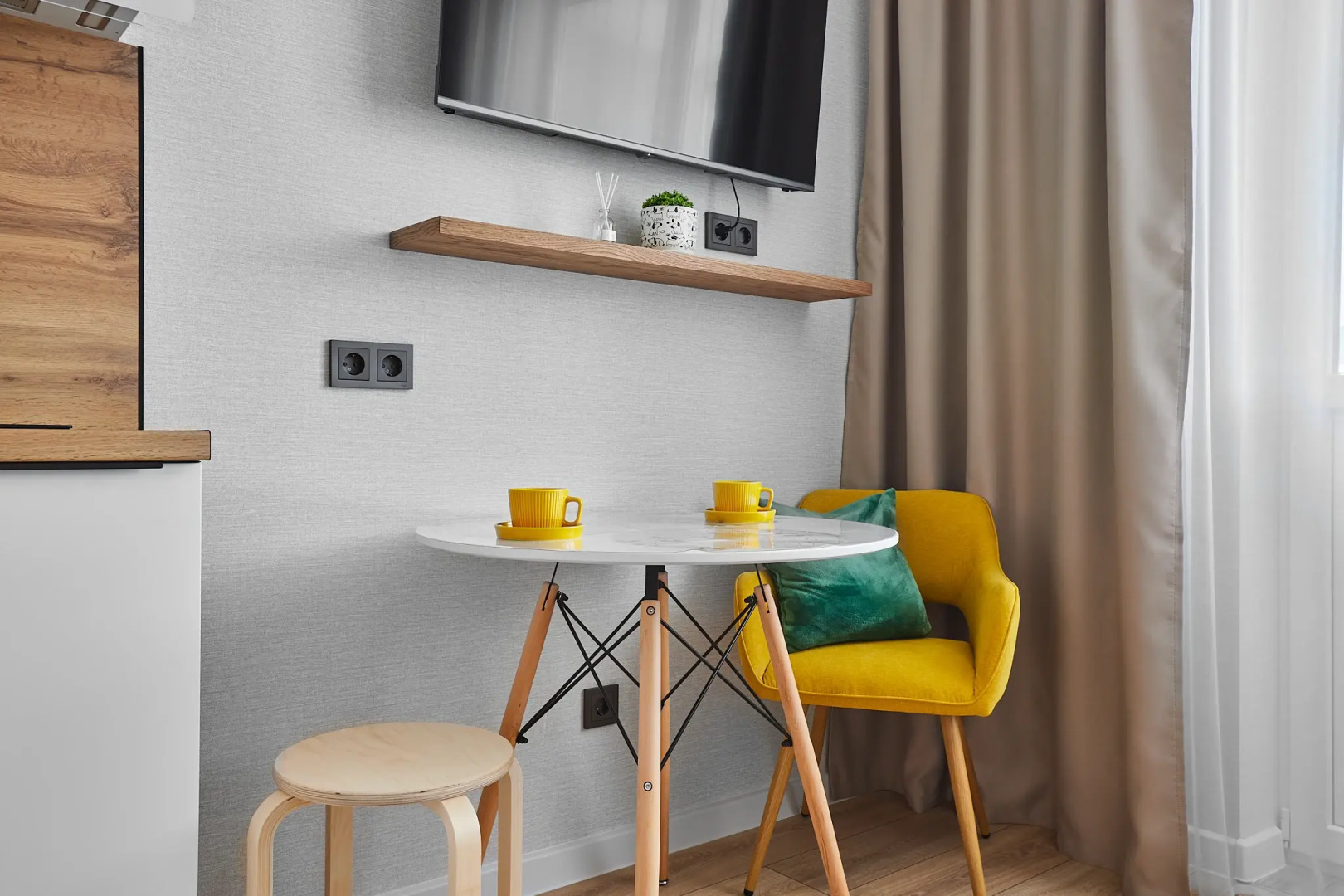 Квартира 2 Ночи на Константина Гондаря 105 (3)