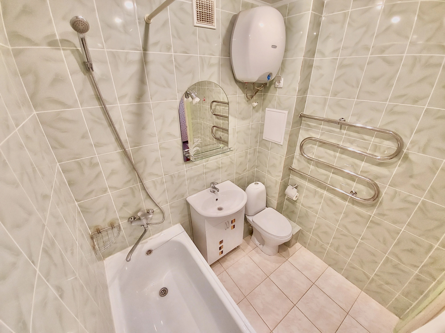 Комфортные 1-к апартаменты рядом Воркутауголь