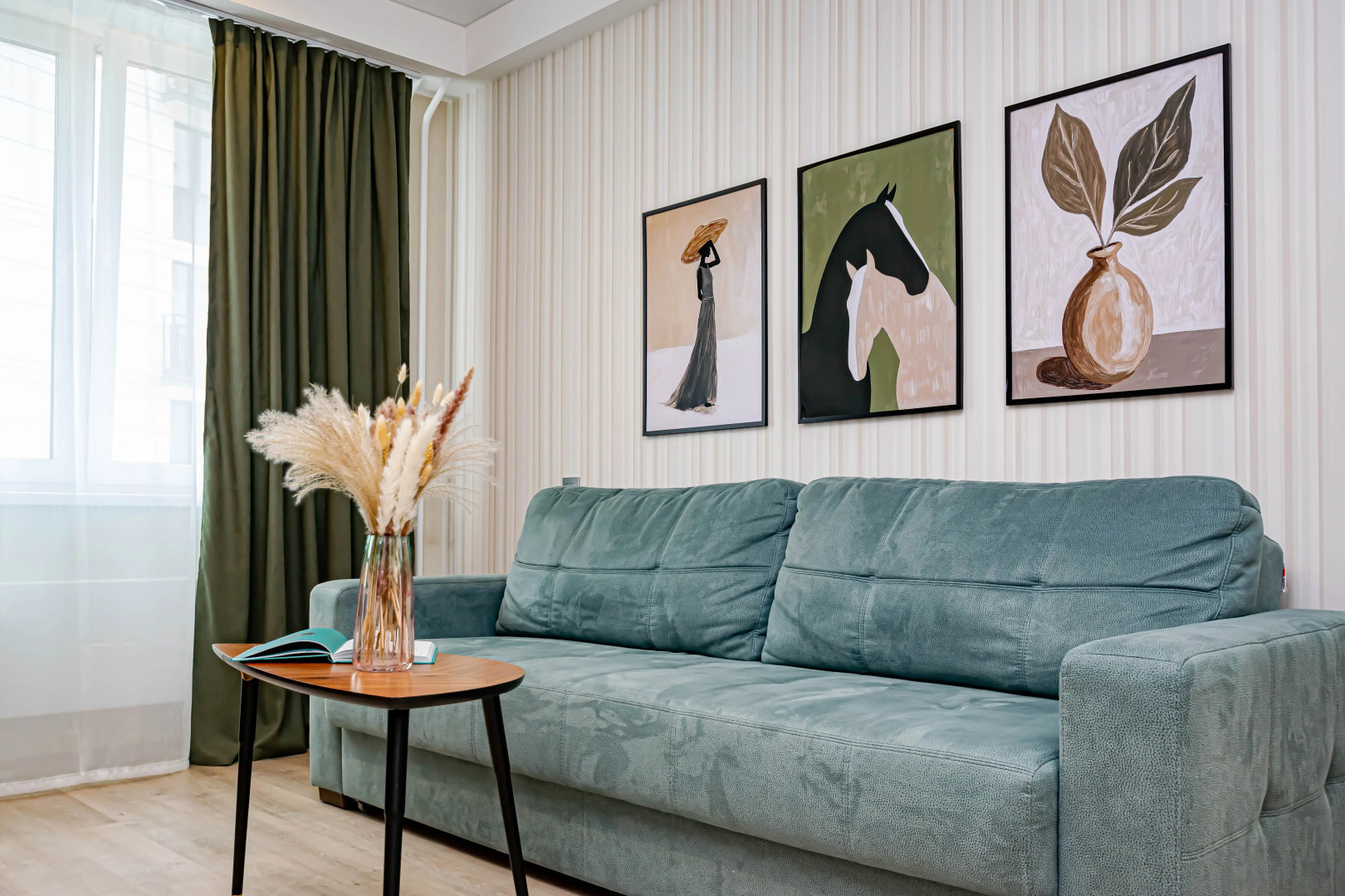 Квартира Cosmos Apart Двухкомнатная Уютная Квартира с Балконом