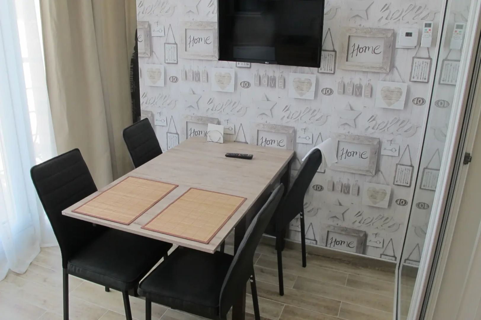 Апартаменты на Бульваре Надежд 8/2