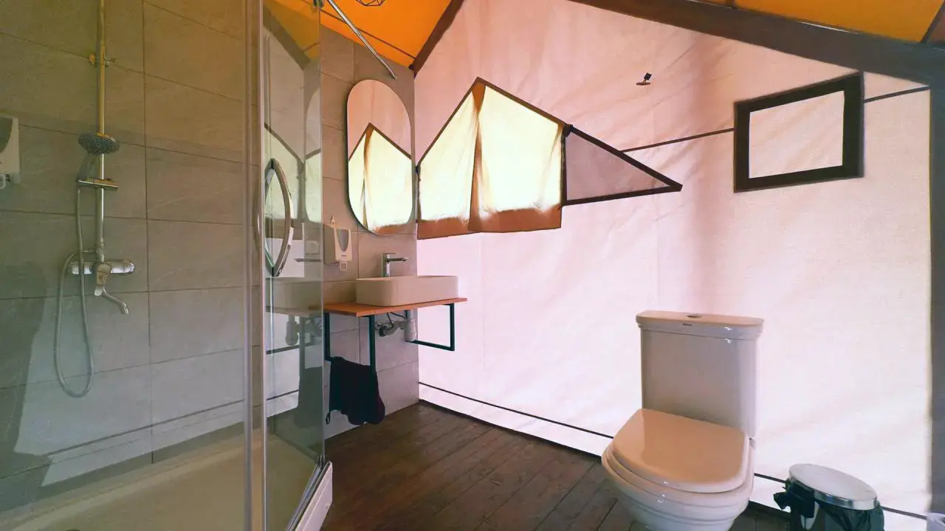 Коттедж Caspian Camp